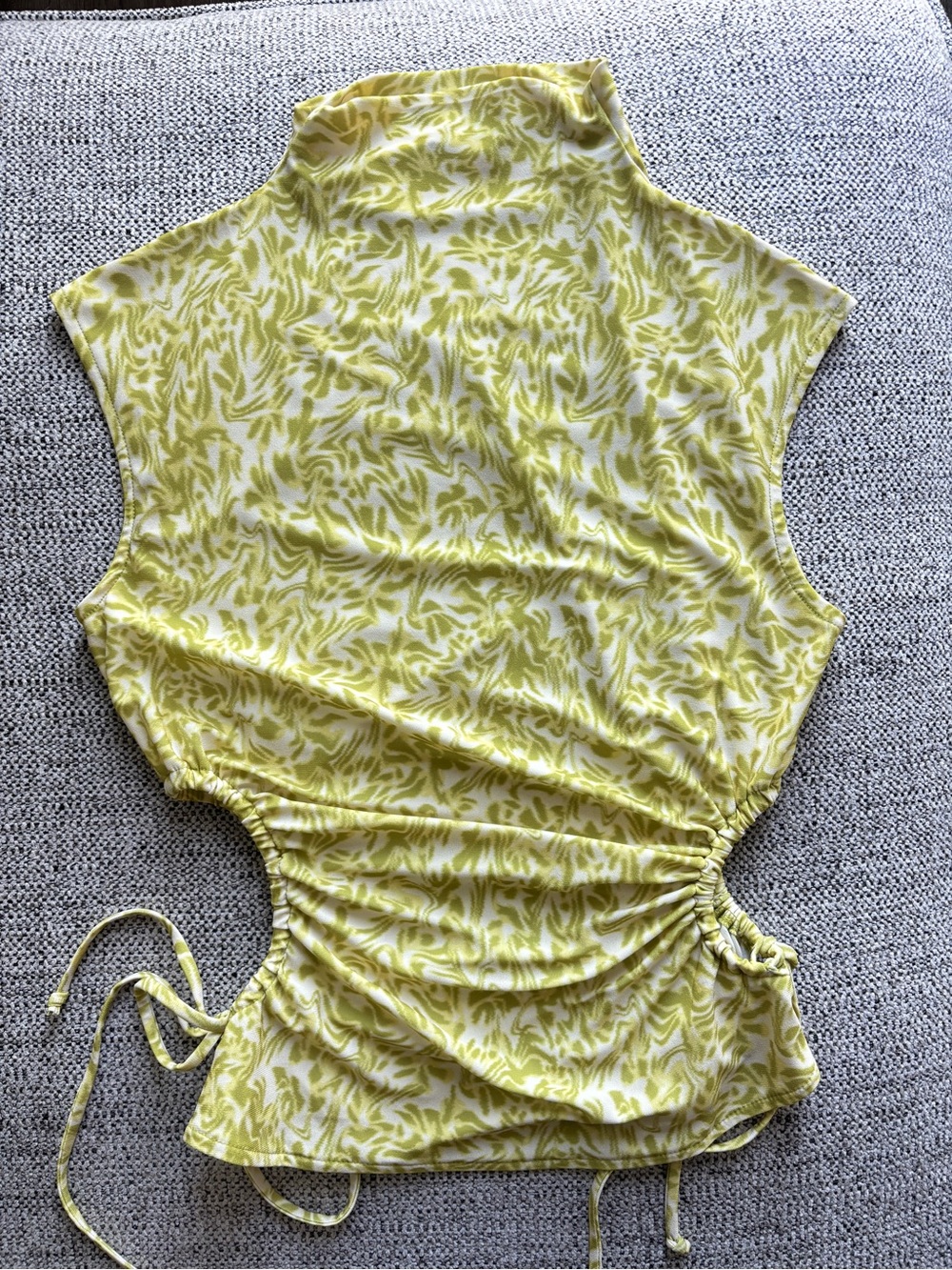 Open Edit Sleeveless Yellow Print Mock Neck Top
